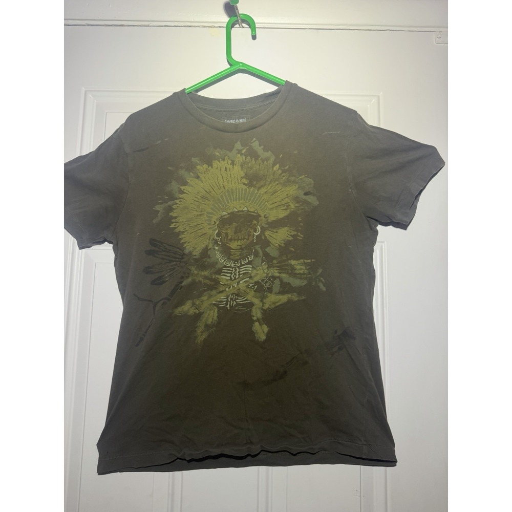 Threads & Heirs Skull Native Headdress Graphic T-Shirt Men's Medium Dark Green